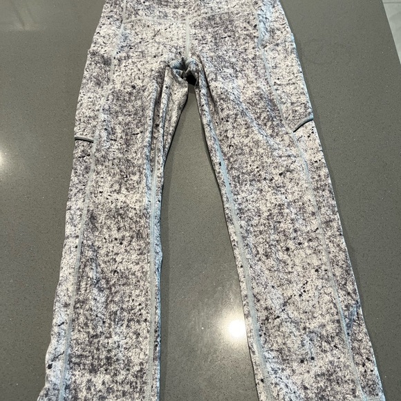 Lululemon speed up Leggings - Picture 10 of 11